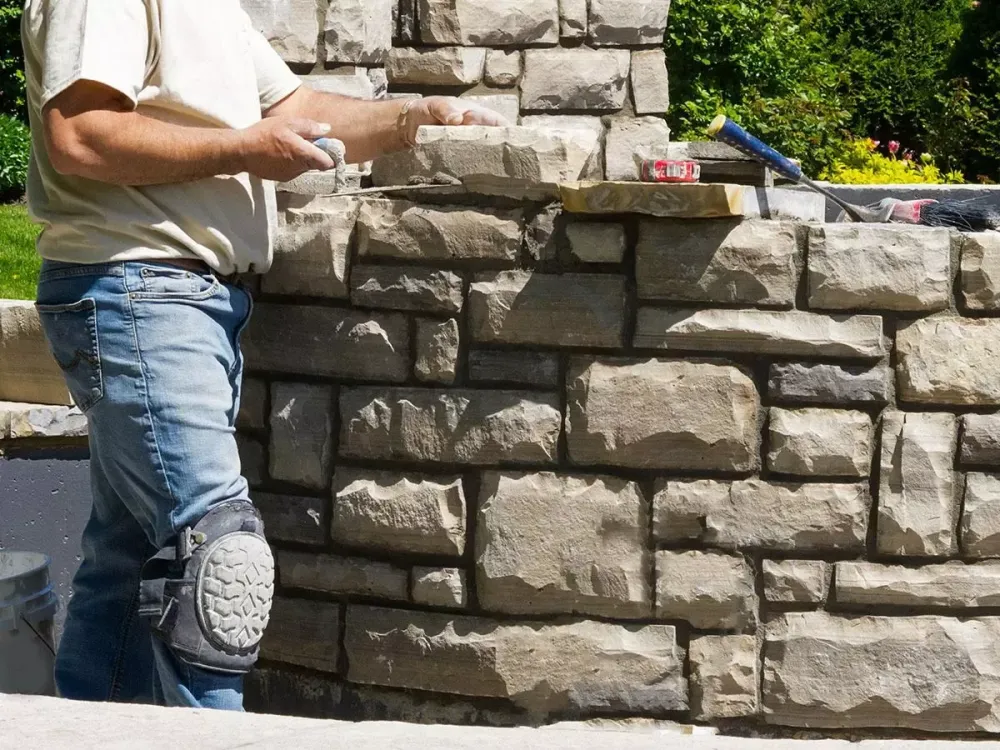 Maçonnerie à Buchelay